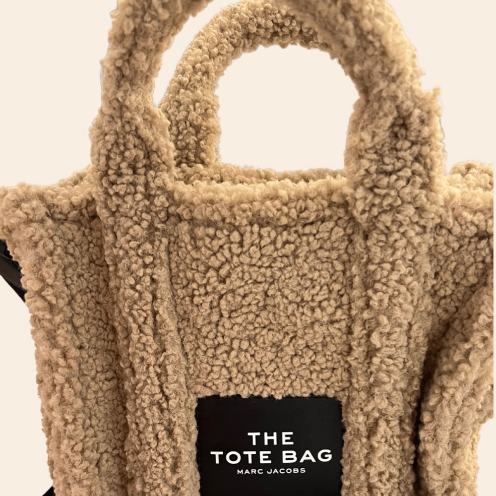MARC JACOBS “ THE TEDDY SMALL TRAVELER” TOTE BAG